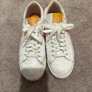 Nike Women's White and Peach Sneakers